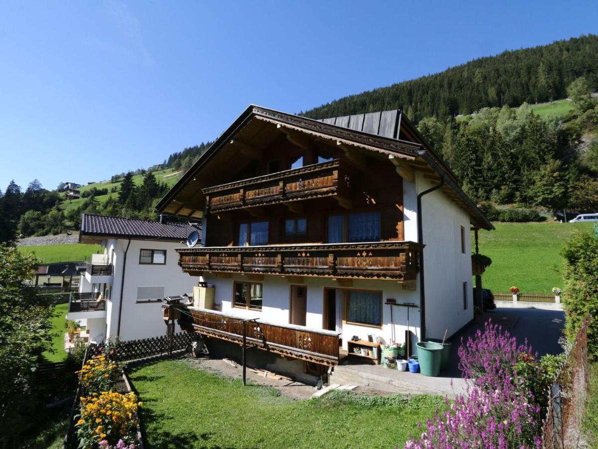 Apartment In Mayrhofen In The Mountains Bagian luar foto