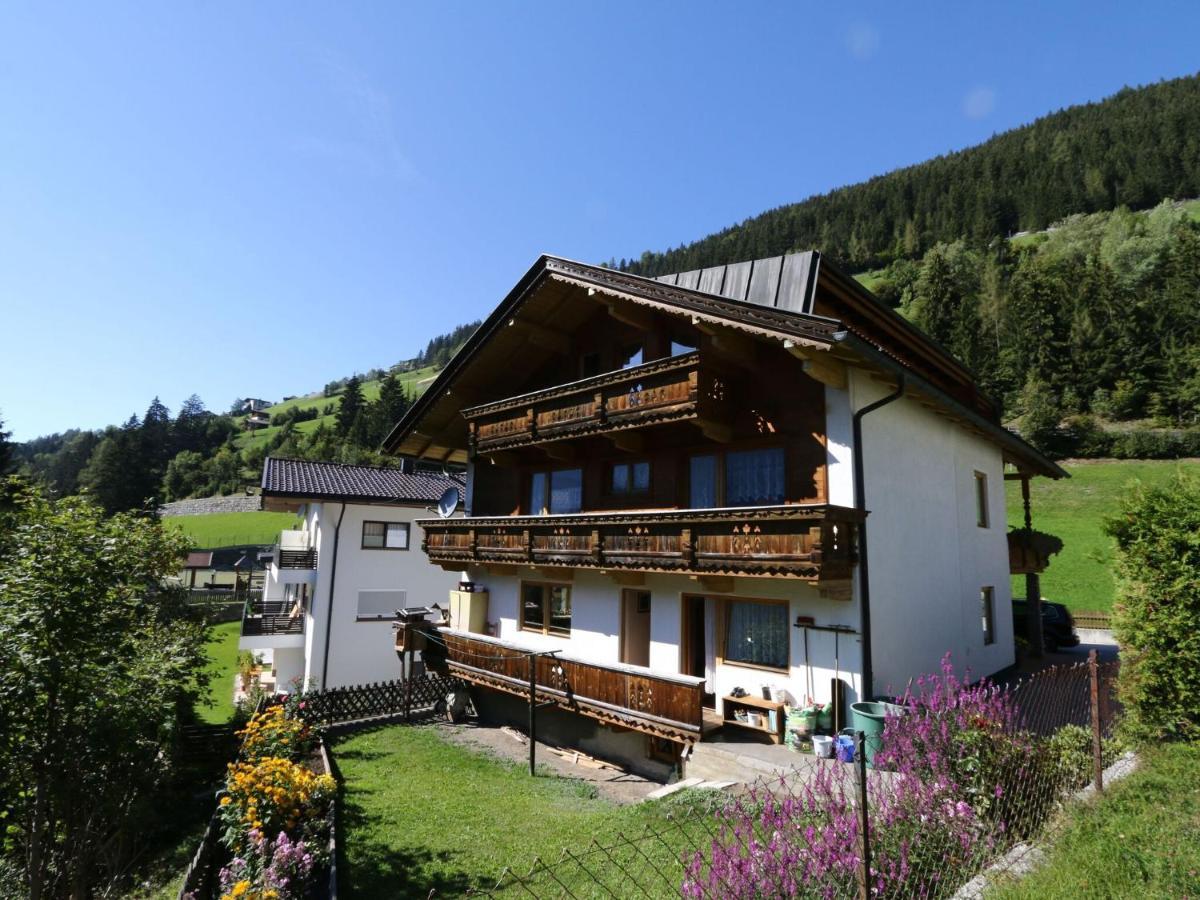 Apartment In Mayrhofen In The Mountains Bagian luar foto