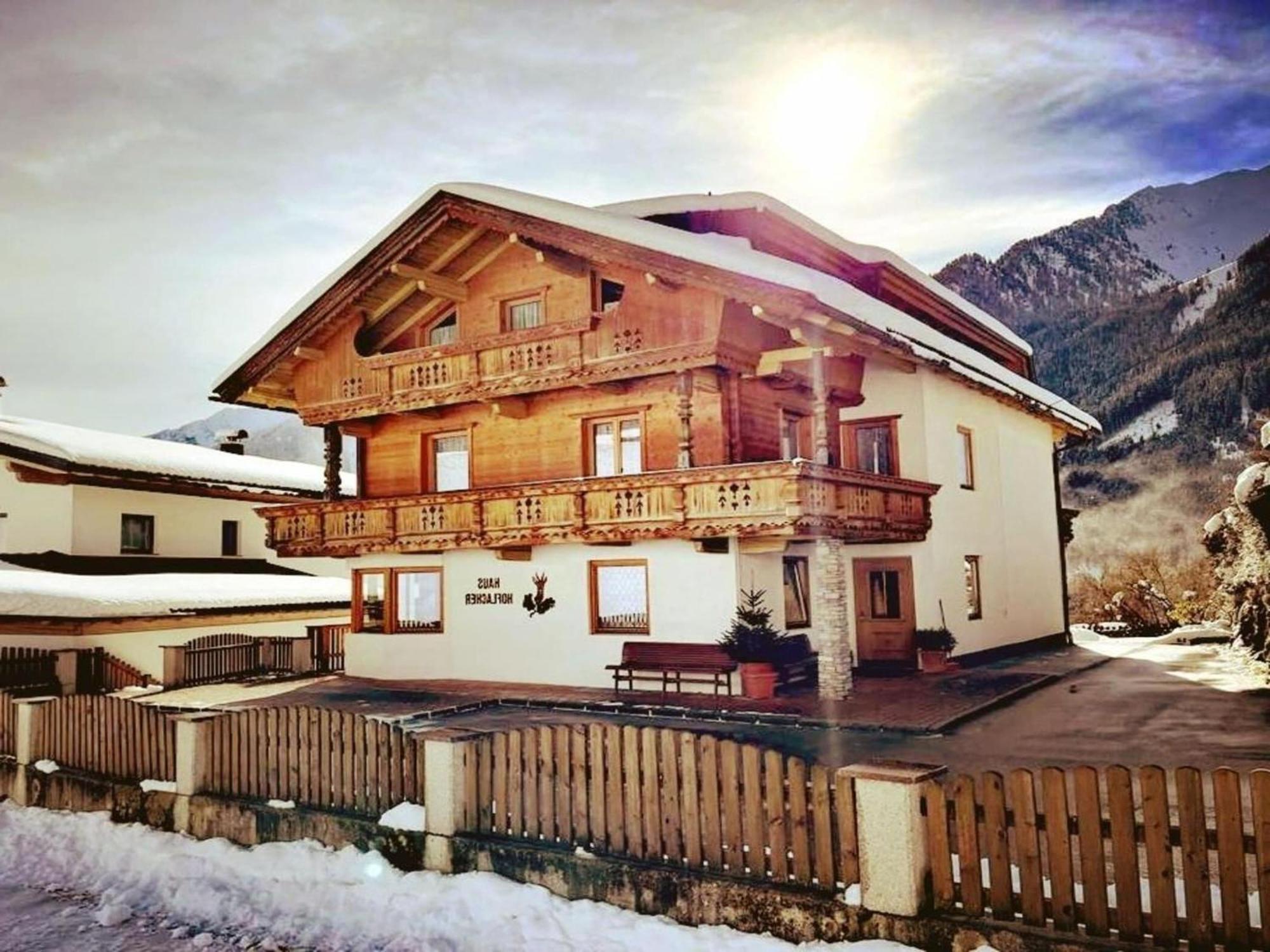 Apartment In Mayrhofen In The Mountains Bagian luar foto