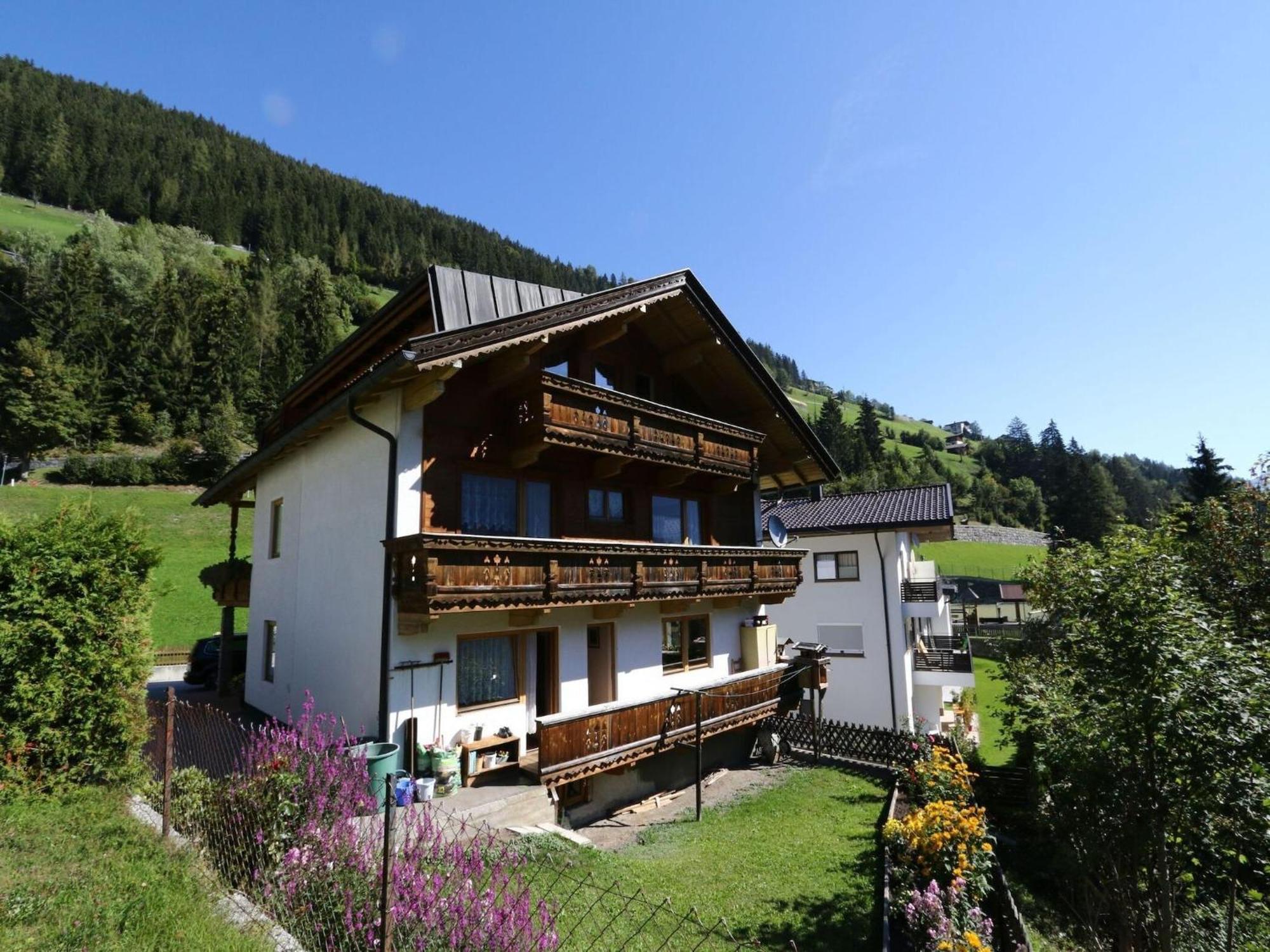 Apartment In Mayrhofen In The Mountains Bagian luar foto