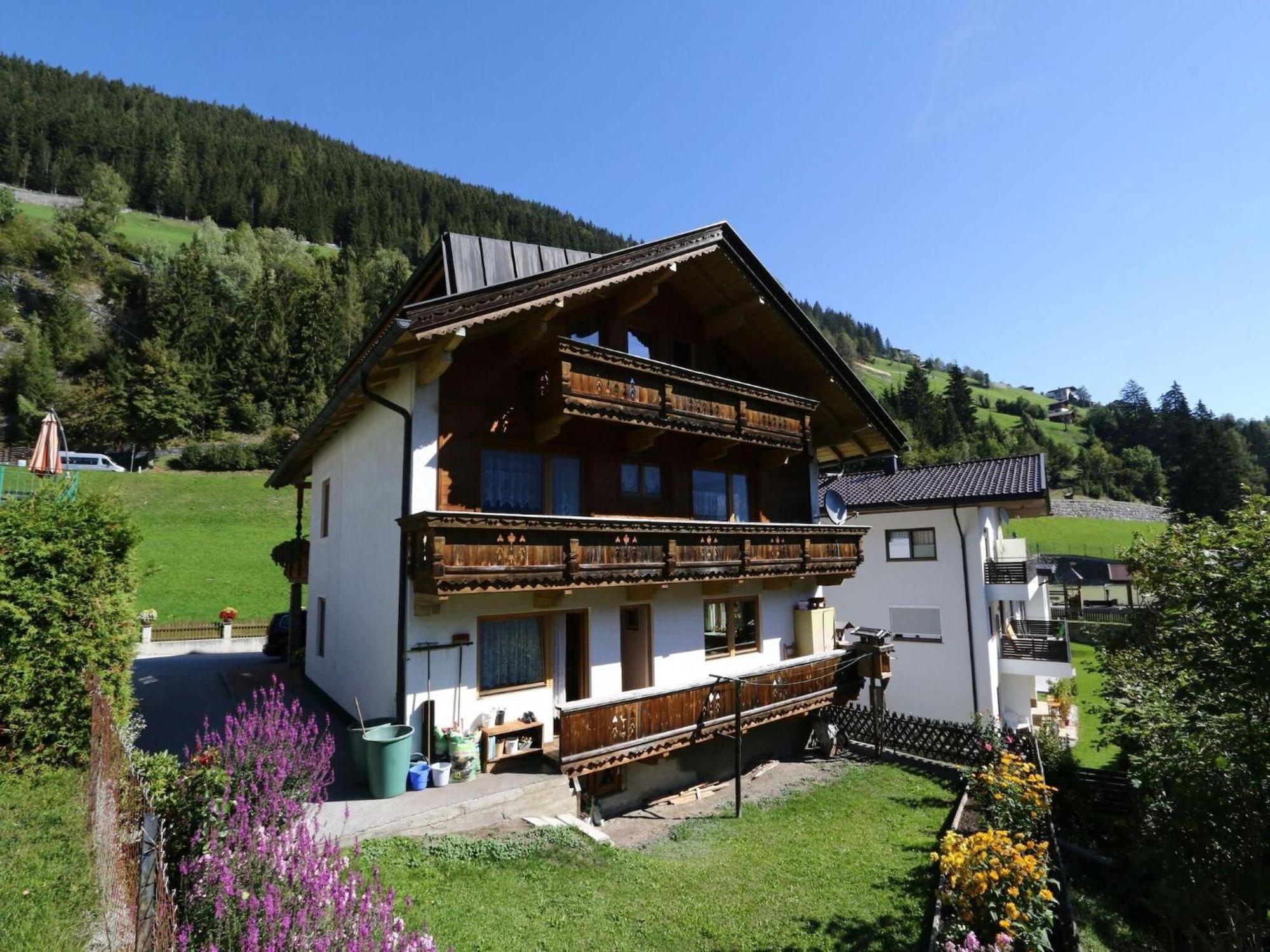 Apartment In Mayrhofen In The Mountains Bagian luar foto